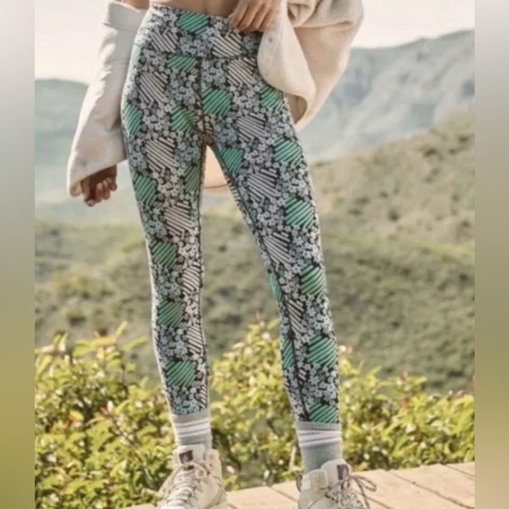 NWOT Free People Lose Control Leggings - Picture 3 of 12